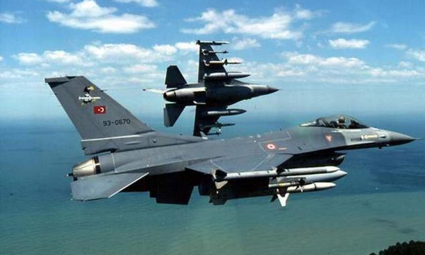 Θρίλερ στο Αιγαίο: «Παρά τρίχα» ατύχημα με τουρκικό F-16 - «Έχασε» τον κινητήρα του