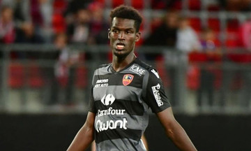 Και αριστερό μπακ ο «νέος Σισέ» που φέρνει ο Ολυμπιακός!