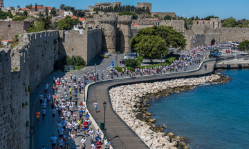 Ο Μαραθώνιος της Ρόδου δεν έχει να ζηλέψει τους αγώνες του εξωτερικού