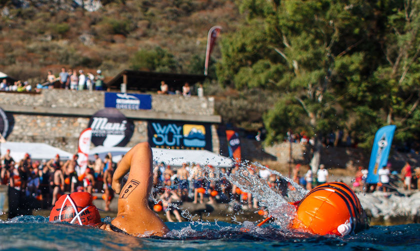 Oceanman Greece: Κολυμβητές από ολοκληρο τον κόσμο πιάνουν... Λιμένι!