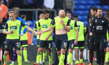 Premier League: Η Χάντερσφιλντ η πρώτη ομάδα που υποβιβάζεται 