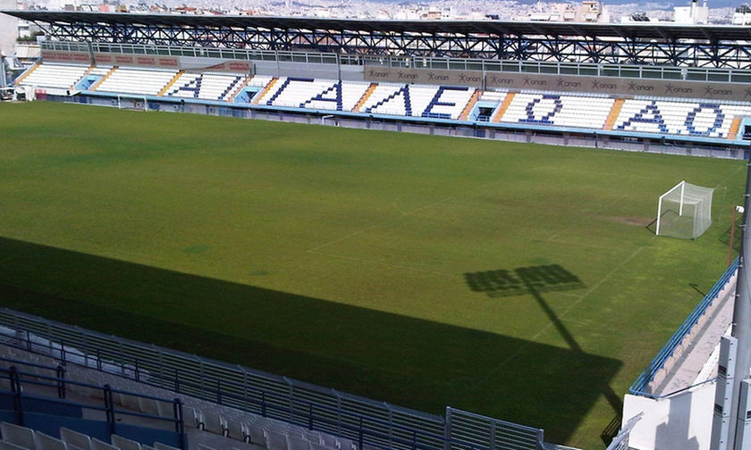 Φωτιά στο γήπεδο του Αιγάλεω