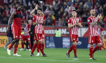 Χειροκρότημα του κόσμου του Ολυμπιακού και μήνυμα ενόψει της νέας σεζόν (vid)