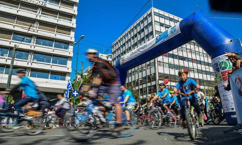 Χιλιάδες ποδηλάτες «απογείωσαν» τον 26ο Ποδηλατικό Γύρο της Αθήνας!