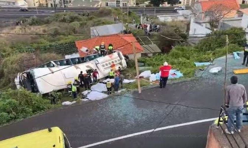 Τραγωδία στην Πορτογαλία: Πολύνεκρο δυστύχημα με τουριστικό λεωφορείο