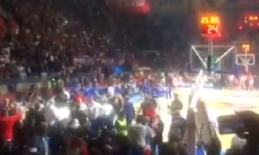 Χαμός στον τελικό της Αδριατικής Λίγκας- Πέταξαν τούβλο στους παίκτες της Μπούντουτσνοστ (vids)