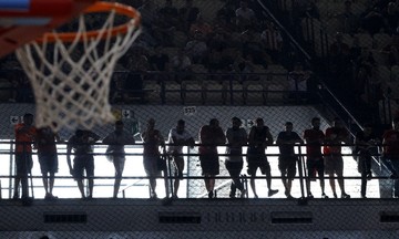 Στον... αέρα το πρωτάθλημα - Σκέψεις για προσωρινή διακοπή