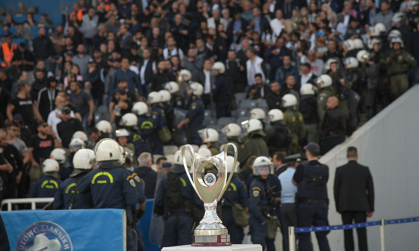 Ενός λεπτού σιγή και για το ελληνικό ποδόσφαιρο