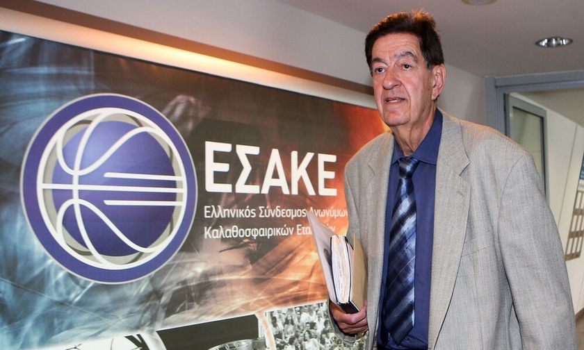 ΕΣΑKE: «Tα μασάει» τώρα ο Λυχναράς