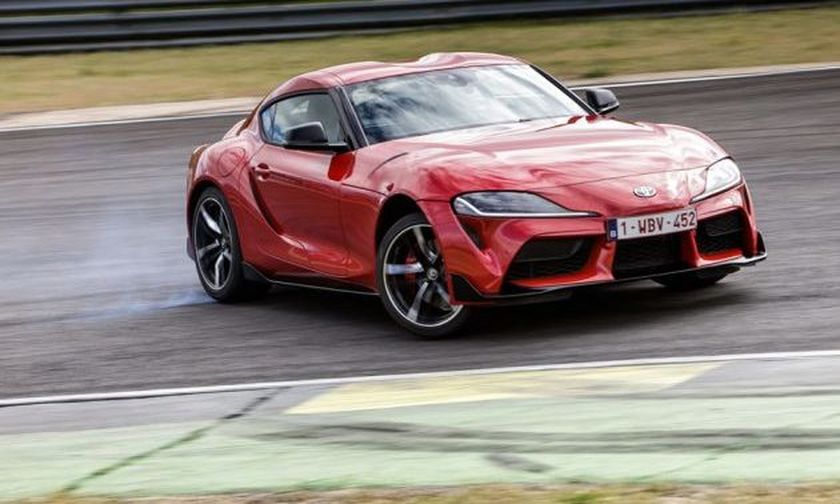 Γιατί η νέα Toyota Supra έχει καμπύλες στην οροφή;