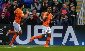 Euro K17: Πρωταθλήτρια η Ολλανδία με έξι παίκτες του Άγιαξ στην ενδεκάδα (highlights)
