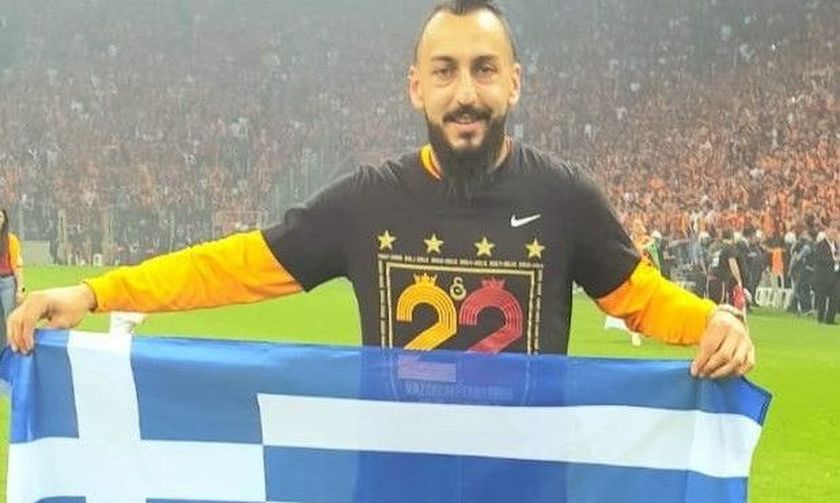Ο Μήτρογλου πανηγύρισε το Πρωτάθλημα Τουρκίας με την ελληνική σημαία (vid+pic)