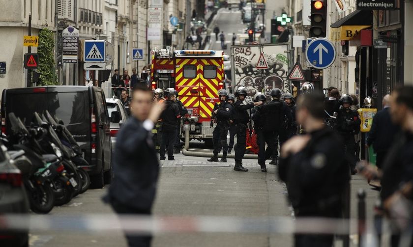 Έκρηξη στη Λιόν: Αναζητείται ο βομβιστής με το ποδήλατο στη Γαλλία