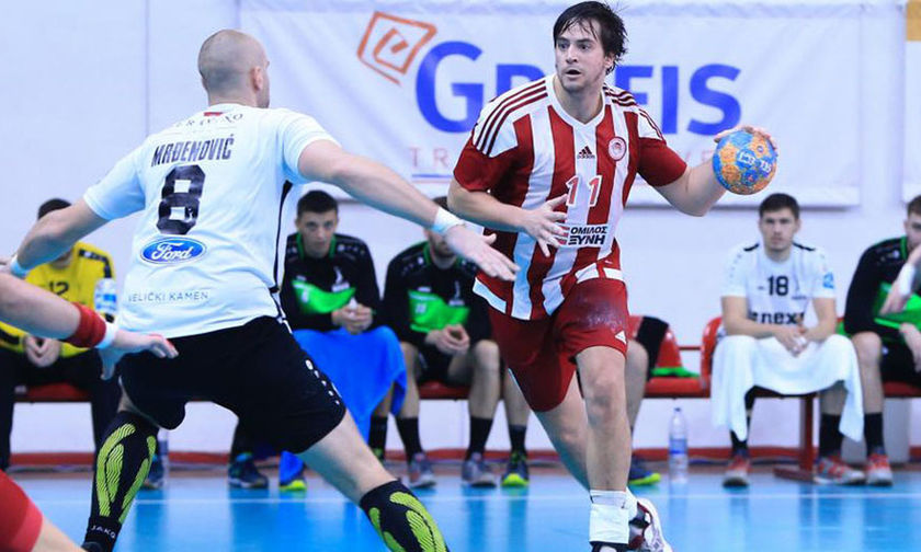 Φεύγει νταμπλούχος ο Λουίσφε Ρέινα από τον Ολυμπιακό