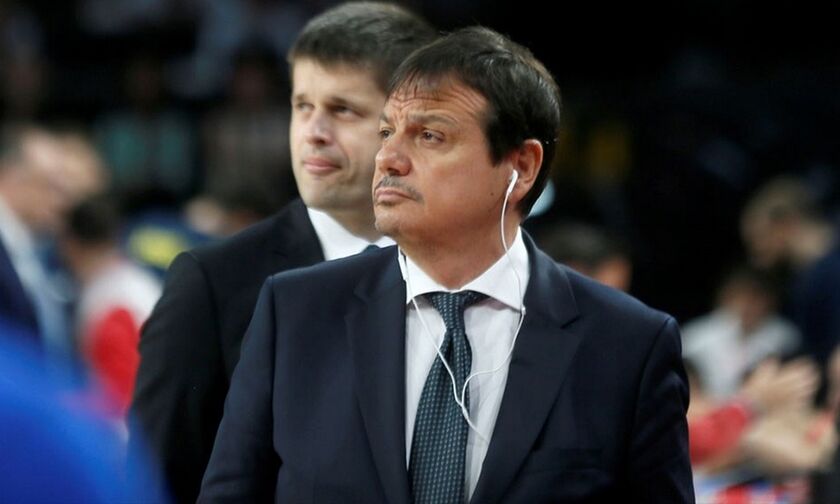 Αταμάν για τα ακουστικά: «Tα φόρεσα για τις κατάρες»