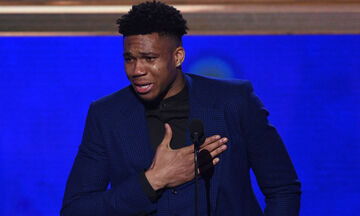 NBA Awards 2019: Τα δάκρυα του Αντετοκούνμπο και ο συγκινητικός λόγος του MVP (vid)