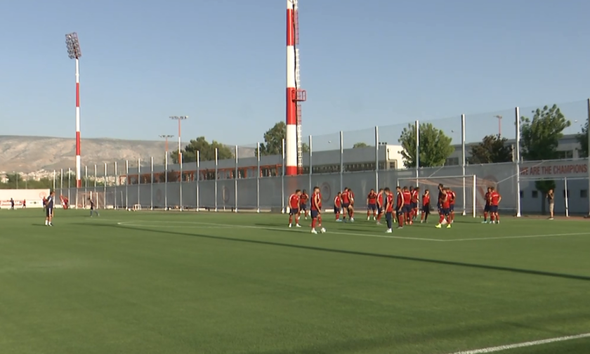 Η προπόνηση του Ολυμπιακού (vid)