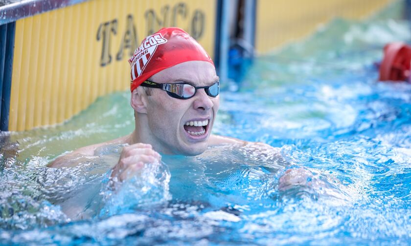 Πανελλήνιο Πρωτάθλημα Κολύμβησης: Ξέφυγε ο Ολυμπιακός με το καλημέρα 