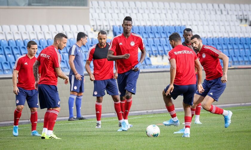 Μπασακσεχίρ - Ολυμπιακός: Η προπόνηση των «ερυθρόλευκων» στη Τουρκία (vid)