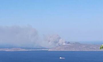 Φωτιά στην Ελαφόνησο - Εκκένωση του camping ζήτησε η πυροσβεστική