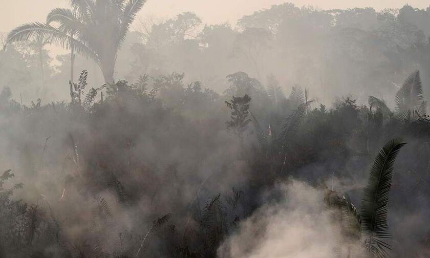 Βραζιλία: Ο ουρανός δεν σκοτεινιάζει ποτέ καθώς ο Αμαζόνιος φλέγεται (pics)