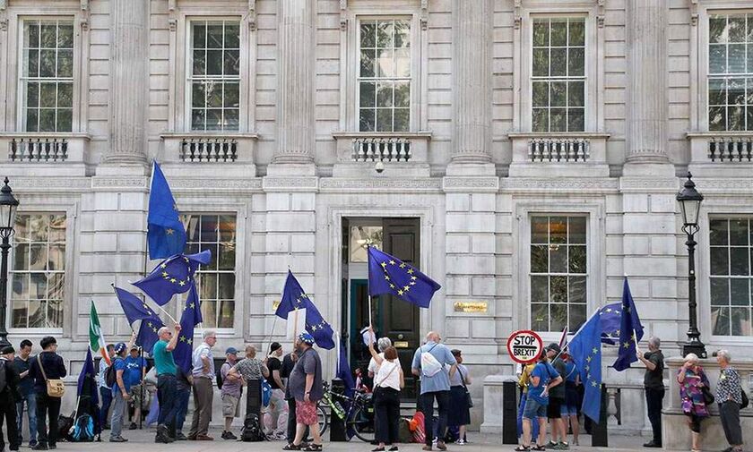 Βρετανία: Σύσσωμη η αντιπολίτευση λέει «όχι» σε εκλογές πριν από τον Νοέμβριο