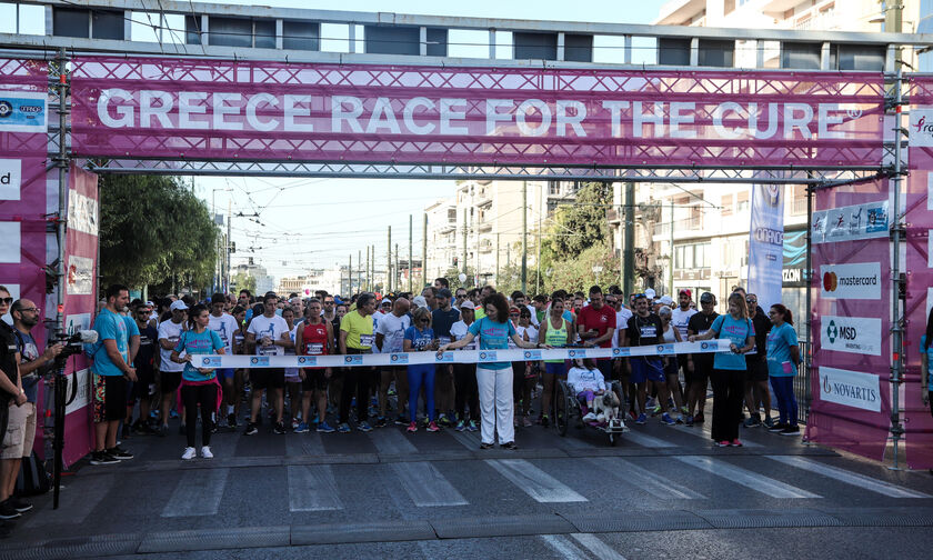 Αθήνα: 36.000 δρομείς έτρεξαν ενάντια στον καρκίνο του μαστού (vid)