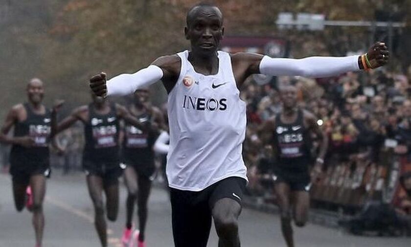 Ο Κιπτσόγκε έγινε ο πρώτος άνθρωπος που έτρεξε τον Μαραθώνιο σε λιγότερο από δυο ώρες (vid)