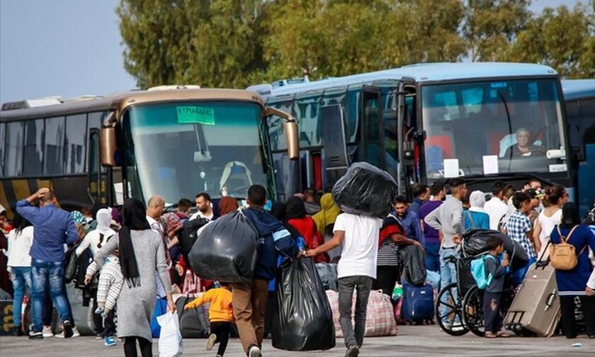 Ανεξέλεγκτη η κατάσταση στη Σάμο, έξι άτομα στο νοσοκομείο (vid)