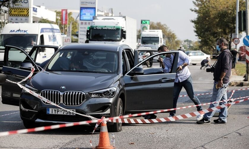 Έτσι «γάζωσαν» το αυτοκίνητο του επιχειρηματία στο Χαϊδάρι (pics)