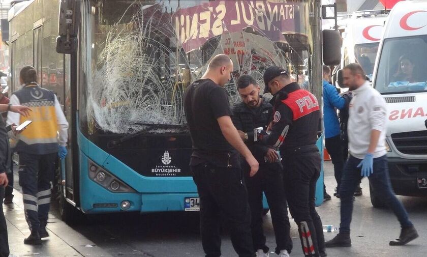 Κωνσταντινούπολη: Οδηγός λεωφορείου έπεσε πάνω σε πλήθος 