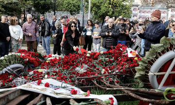 Ξεκίνησε η πορεία για το Πολυτεχνείο 