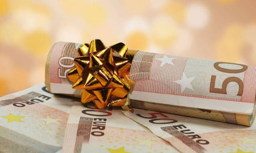 Δώρο Χριστουγέννων: Τι ισχύει για τους ανέργους του ΟΑΕΔ και τον ιδιωτικό τομέα