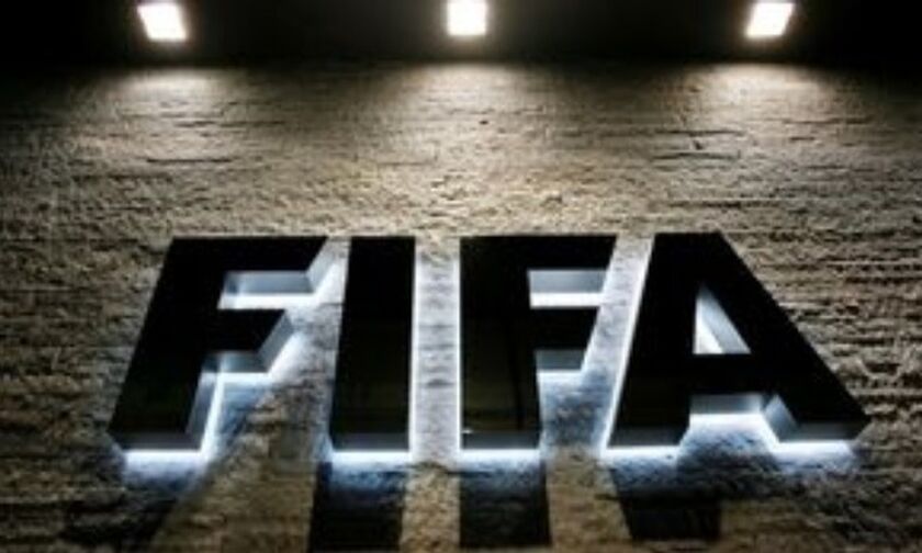FIFA: «Αξιολογούμε την επιστολή του Ολυμπιακού»