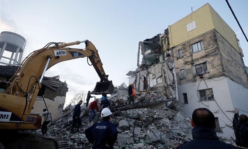 Αλβανία: Επτά οι νεκροί από τον σεισμό - Μάχη για τη διάσωση των εγκλωβισμένων στα ερείπια