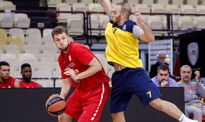 Ολυμπιακός - Λαύριο 104-72: Ανετη νίκη με εξαιρετικό Βεζένκοφ