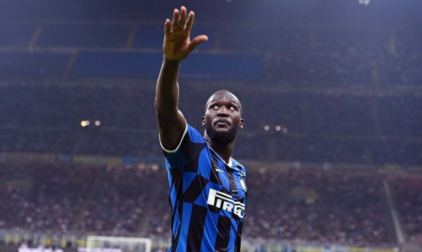 Σλάβια Πράγας: Αντί απολογίας ζητάει από τον Λουκάκου να ζητήσει συγγνώμη!