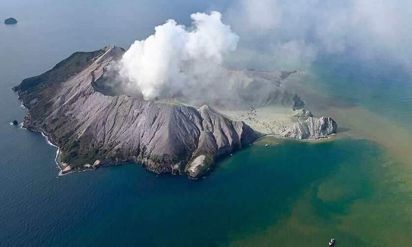 Νέα Ζηλανδία: Πέντε νεκροί σε έκρηξη ηφαιστείου (pic,vids)