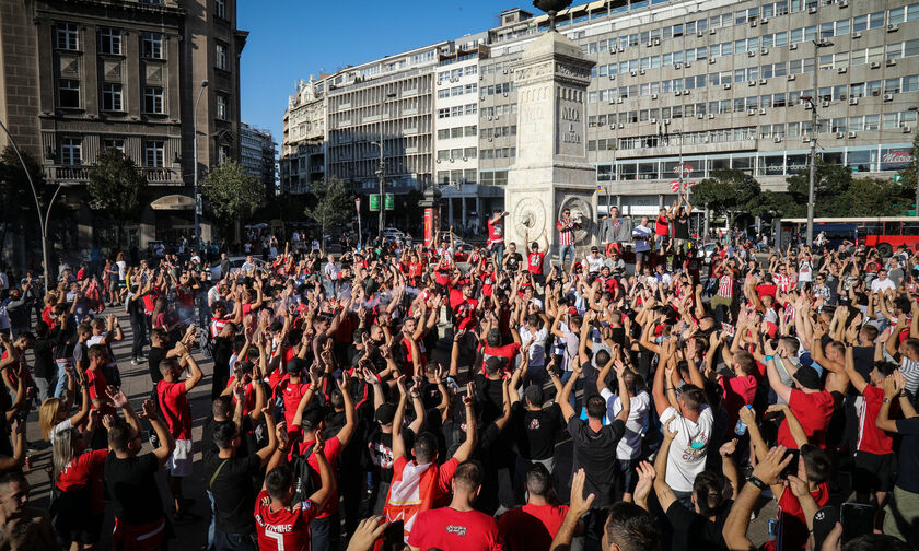 Κοινή πορεία Θύρας 7-Delije από το Σύνταγμα στο «Γ. Καραϊσκάκης»(vid)