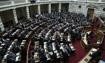 «Κόκκινα» δάνεια: Στη Βουλή το νέο νομοσχέδιο με την ονομασία «Ηρακλής»