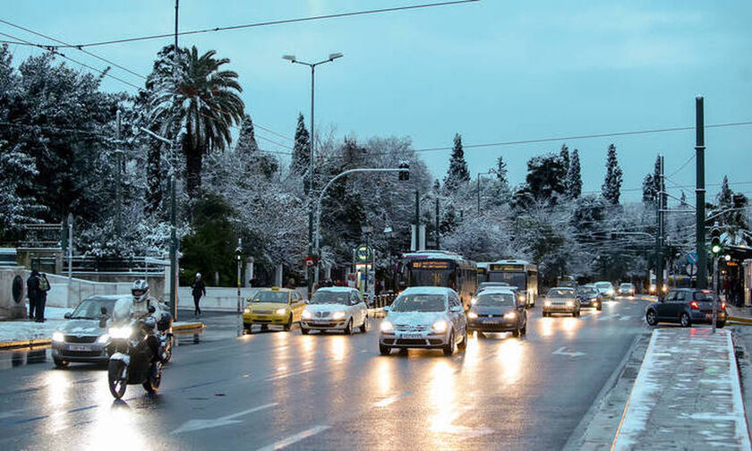 Καιρός: Δεν υποχωρεί η Ζηνοβία 