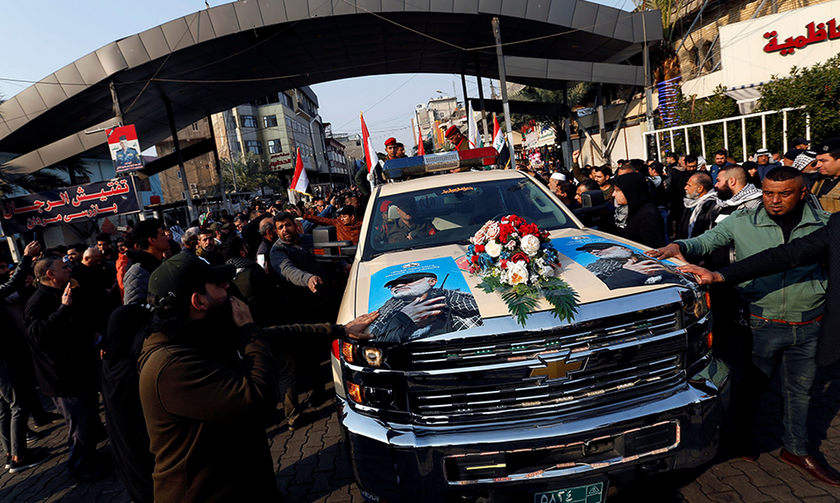 Βαγδάτη: Χιλιάδες άνθρωποι στους δρόμους για τη νεκρική πομπή του Σουλεϊμανί