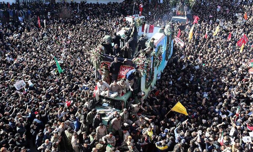 Κηδεία Σουλεϊμανί: Τουλάχιστον 50 άτομα ποδοπατήθηκαν μέχρι θανάτου! (vids)