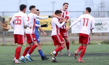 Super League K19: Πέρασε από τη Λαμία ο Ολυμπιακός με 3-1 