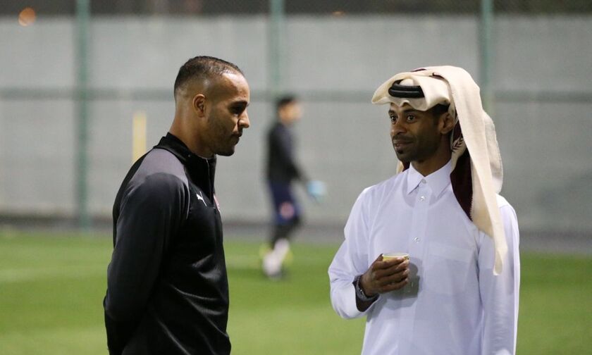 Τι γύρευε ο Ελ Αραμπί στο Κατάρ - Δείτε τον στο προπονητήριο της Αλ Ντουχαΐλ (vid-pics)