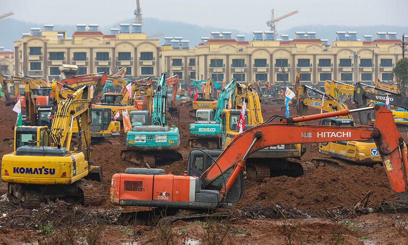 Κοροναϊός: Χτίζουν νοσοκομείο μέσα σε δέκα μέρες στην Κίνα! (pics, vids)