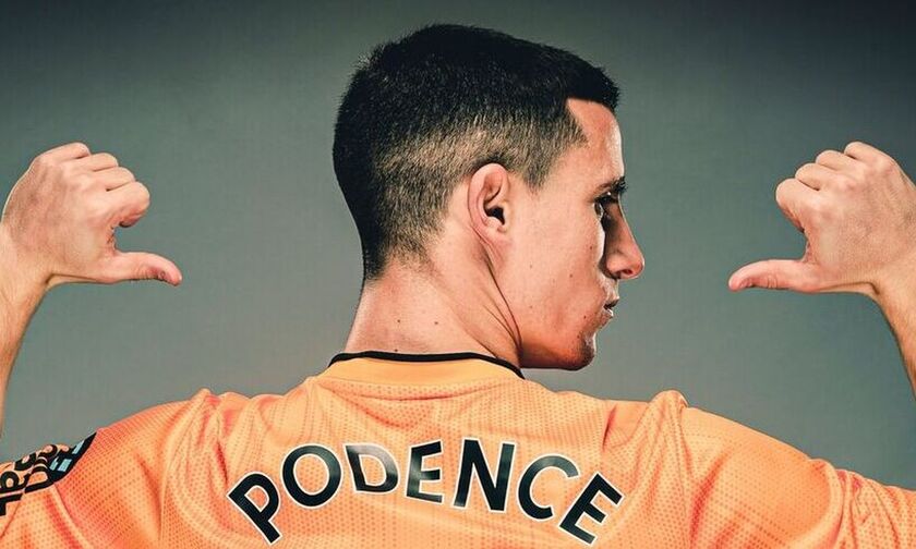 Ποντένσε: Η ασίστ στην πρώτη του προπόνηση με τη Γουλβς (vid)