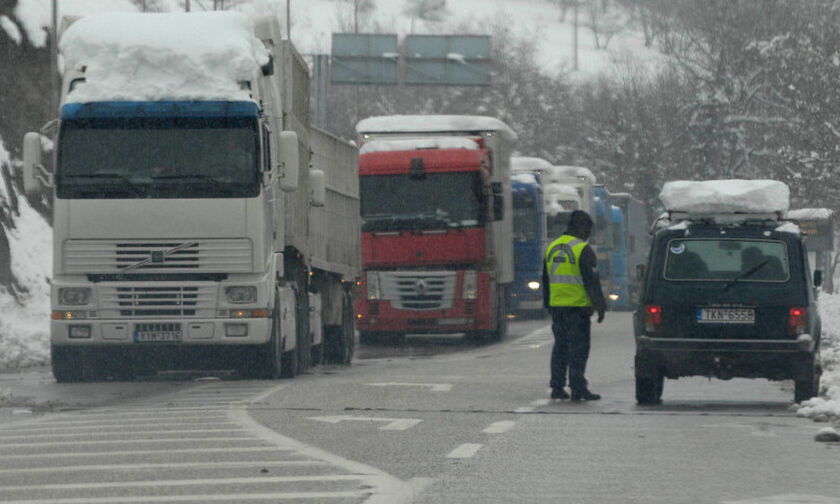 Απαγορεύτηκε η κυκλοφορία των φορτηγών στην Εθνική Οδό Αθηνών-Λαμίας