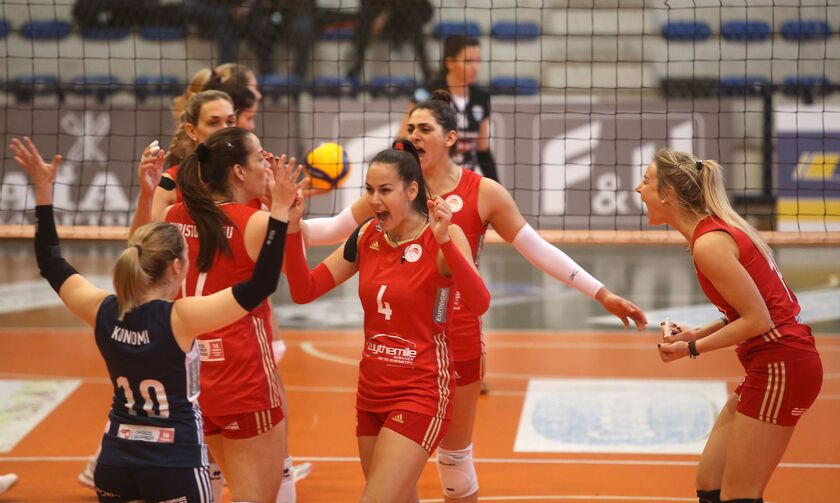Volley League γυναικών: ΠΑΟΚ - Ολυμπιακός 1-3: Με «δώρα» Μάσεκ, Χαντάβα και αιχμές Χίπε-Ζακχαίου