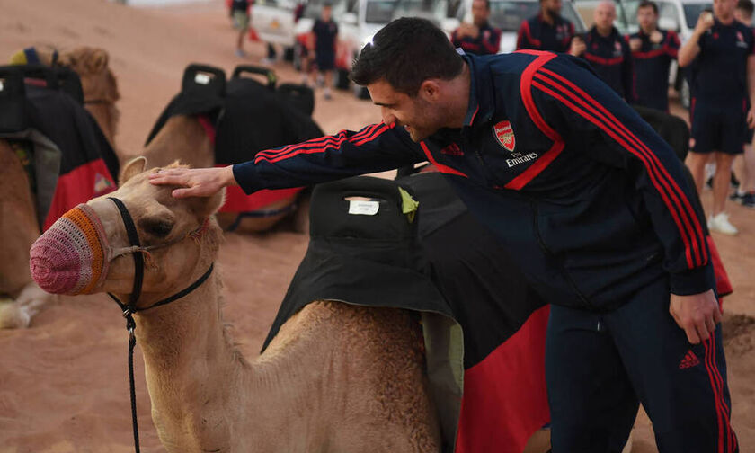 Άρσεναλ: Στο Ντουμπάι για προπόνηση και... καμήλες (pics) 